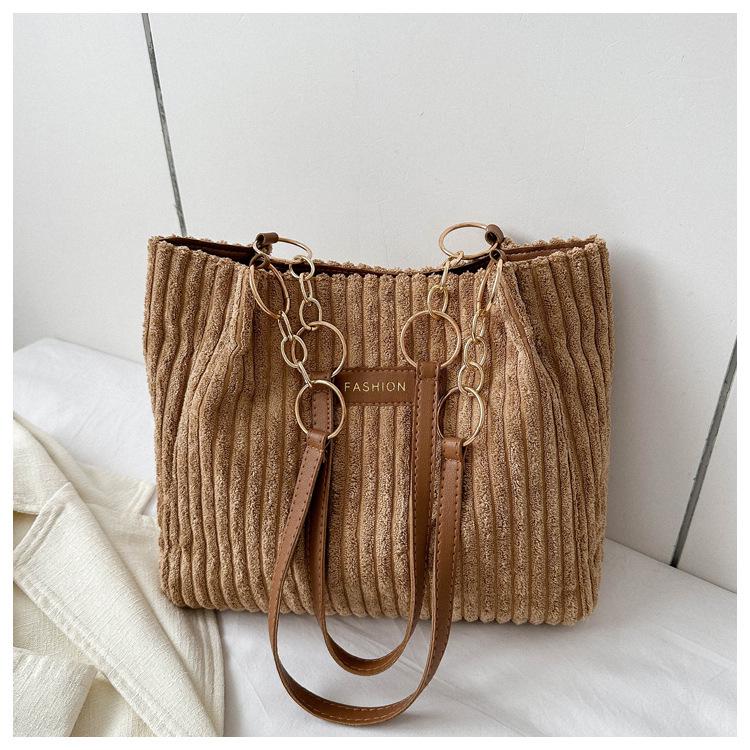 

2023 Осень Стильная одноплечевая сумка кроссбоди однотонная сумка-тоут для женщин хаки