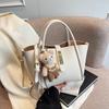 Large Capacity Bag Women's New Versatile Shoulder Messenger Bag Casual Handbag