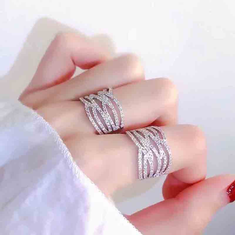 Huitan Inel de Deget cu Zirconiu Strălucitor la Modă pentru Femei, Accesorii Stil Modern Decupat pentru Petrecere, Bijuterii Trendy de Lux pentru Femei