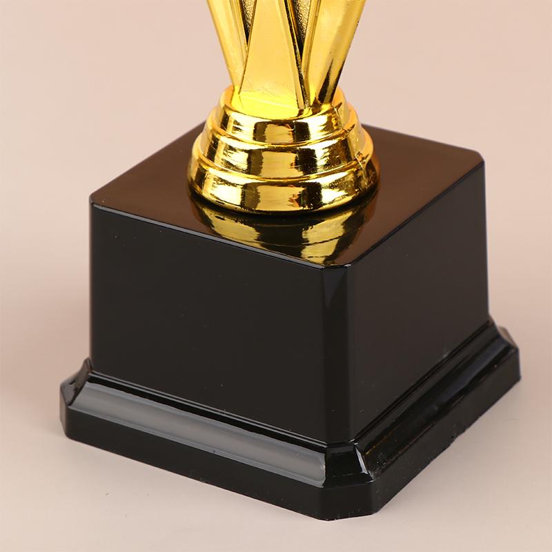 1Pcs Children Award Trophy Toys Plastic Star Trophies For Kids Competition Reward Prize Parties Favors Gifts