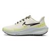 Жіночі кросівки Air Zoom Pegasus 39 Shield Блідо-слонова кістка Світло-зелений DO7626-100