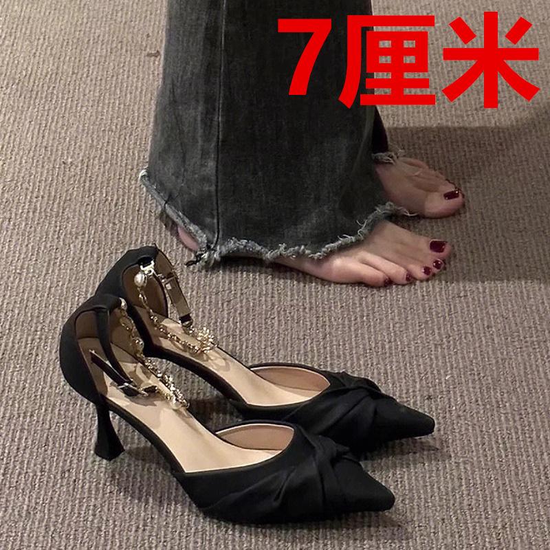 Beautiful black high heels women's 18-year-old bar mitzvah design sense niche pointed pearl word belt single shoes high heels