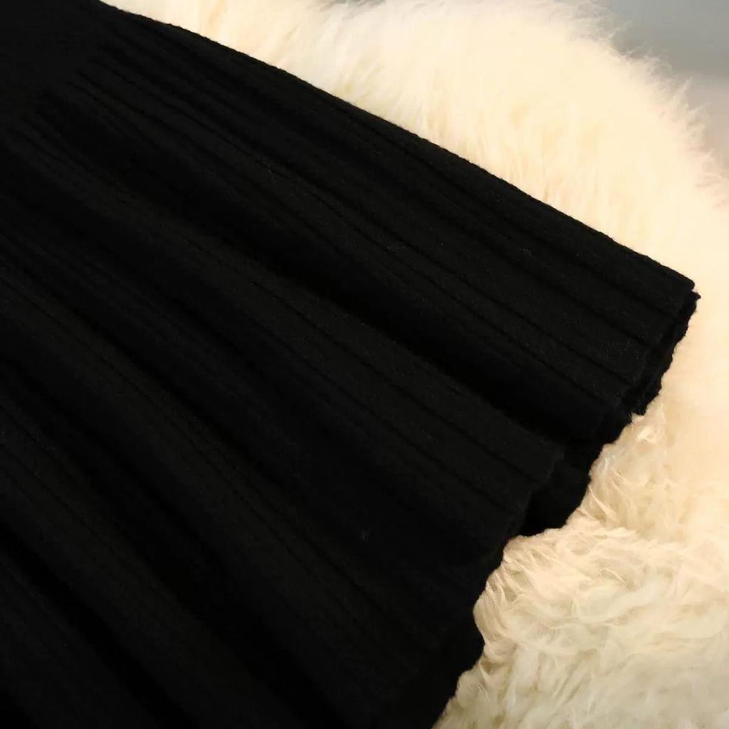 Women's High Waist Ruffle Knit Skirt - Retro A-line, Autumn/Winter, Slimming, Long Hem.