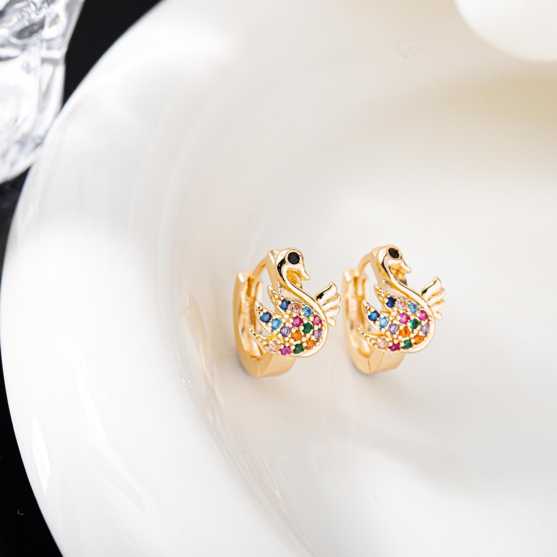 European  American Style Swan Retro Rhinestone Hoop Earrings: Chic, Versatile Accessory for Women
