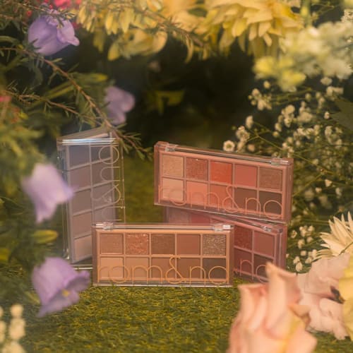 Rom&nd Romand Better Than Palette THE SECRET GARDEN #01 PAMPAS GARDEN Yeti Spring 1 Piece (x 1)