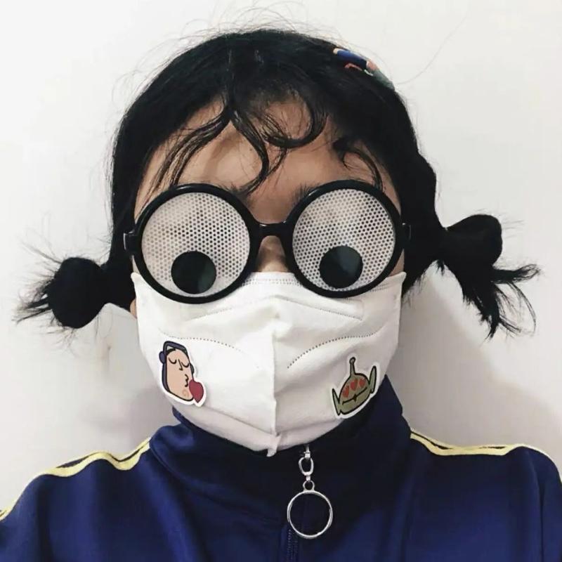 Morsomme Briller Cosplay Halloween Kostymer Tilbehør Øyekuler Rullende Briller Julegaver