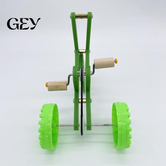 Pedal Activated Bird Toy Parrot Training Bicycle, Funny Bike Toy, Creative Bicycle Green for Birds Intelligent Development Durable