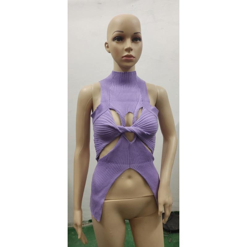 Sleeveless, Hollowed-out Knotted Woolen VestFashionable Half-high Neck Crop Top