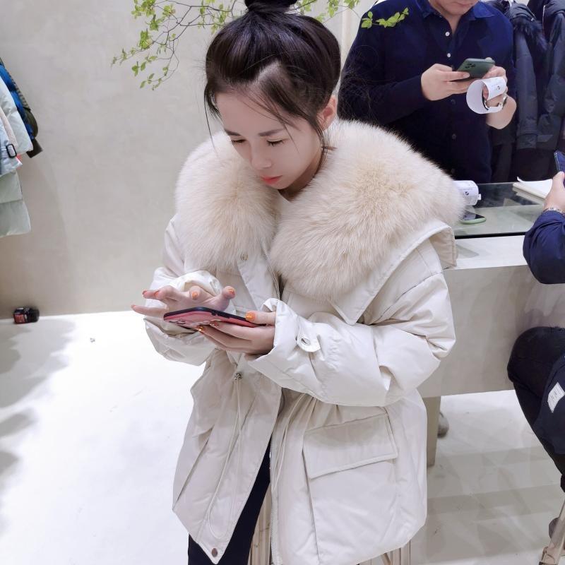 Womens Short Puffer Jacket With Real Fox Fur Collar Drawstring Waist Loose Fit Down Fill Winter