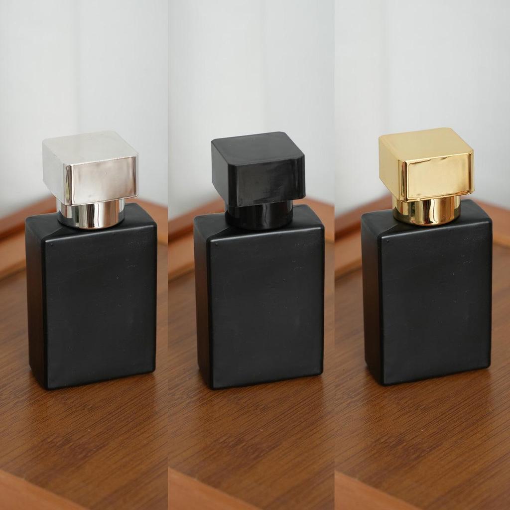 30ml/50ml Square Glass Perfume Bottle with Screw Cap and UV Spray