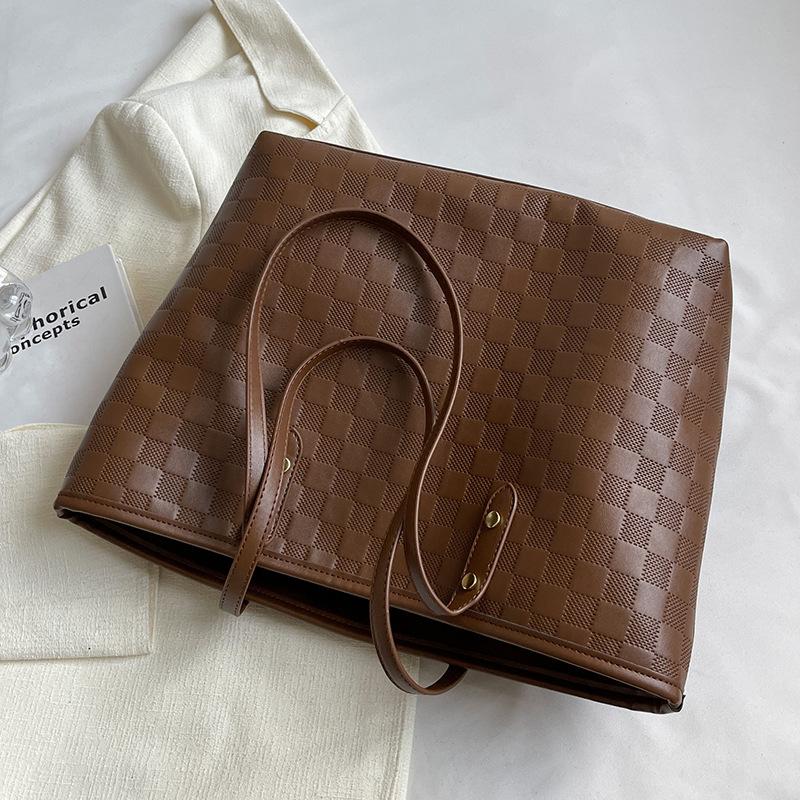 

Велика сумка жіноча сумка 2024 нова осіння висококласна текстурована сумка через плече універсальна жіноча портативна сумка для поїздок сумка-тоут