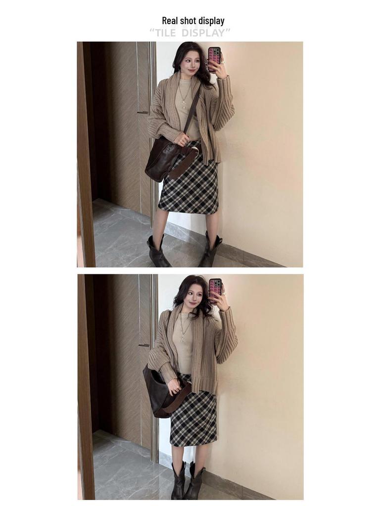 Korean Retro Wool Tweed Plaid Mid-Length Skirt for Women – Autumn/Winter Style