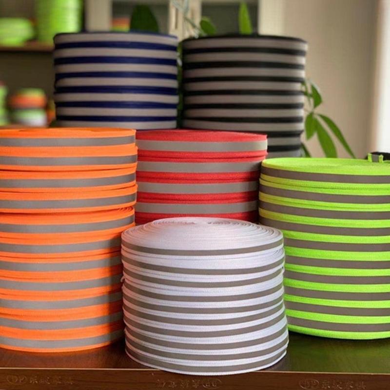 High Visibility Safe Reflective Keychain Backpack Pendant Reflectors For Things Adults Children Safety Night Cycling Bag