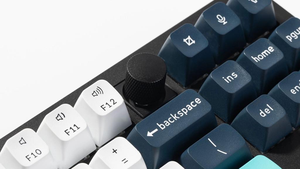 Keychron Q3 Max QMK/VIA Wireless Custom Mechanical Keyboard Fully Assembled Knob / Shell White / Gateron Jupiter Red