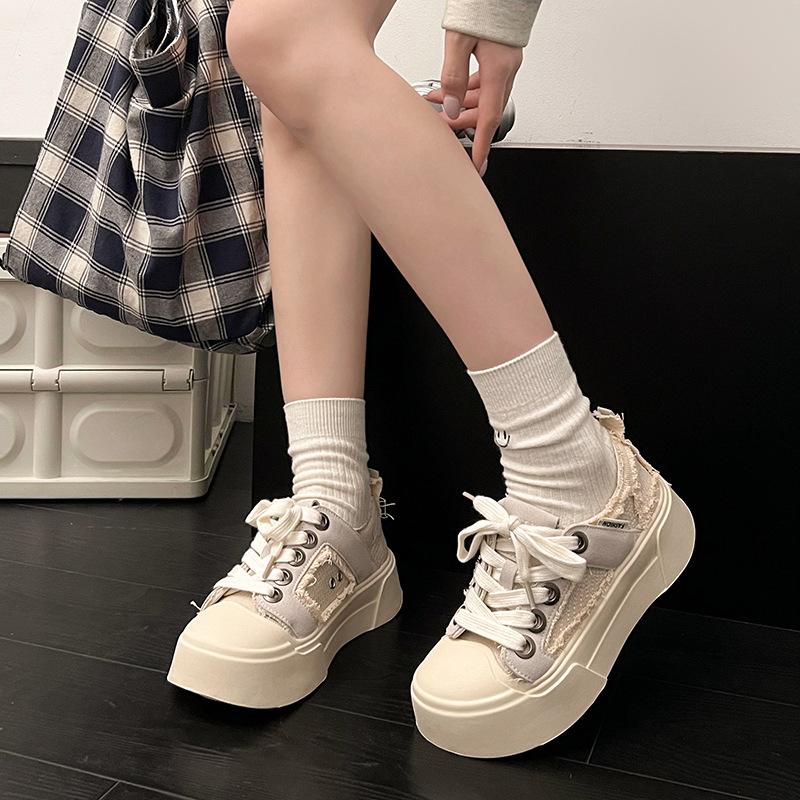 Popular super fire platform canvas shoes women's spring and autumn 2025 high-end casual lightweight white shoes versatile board shoes