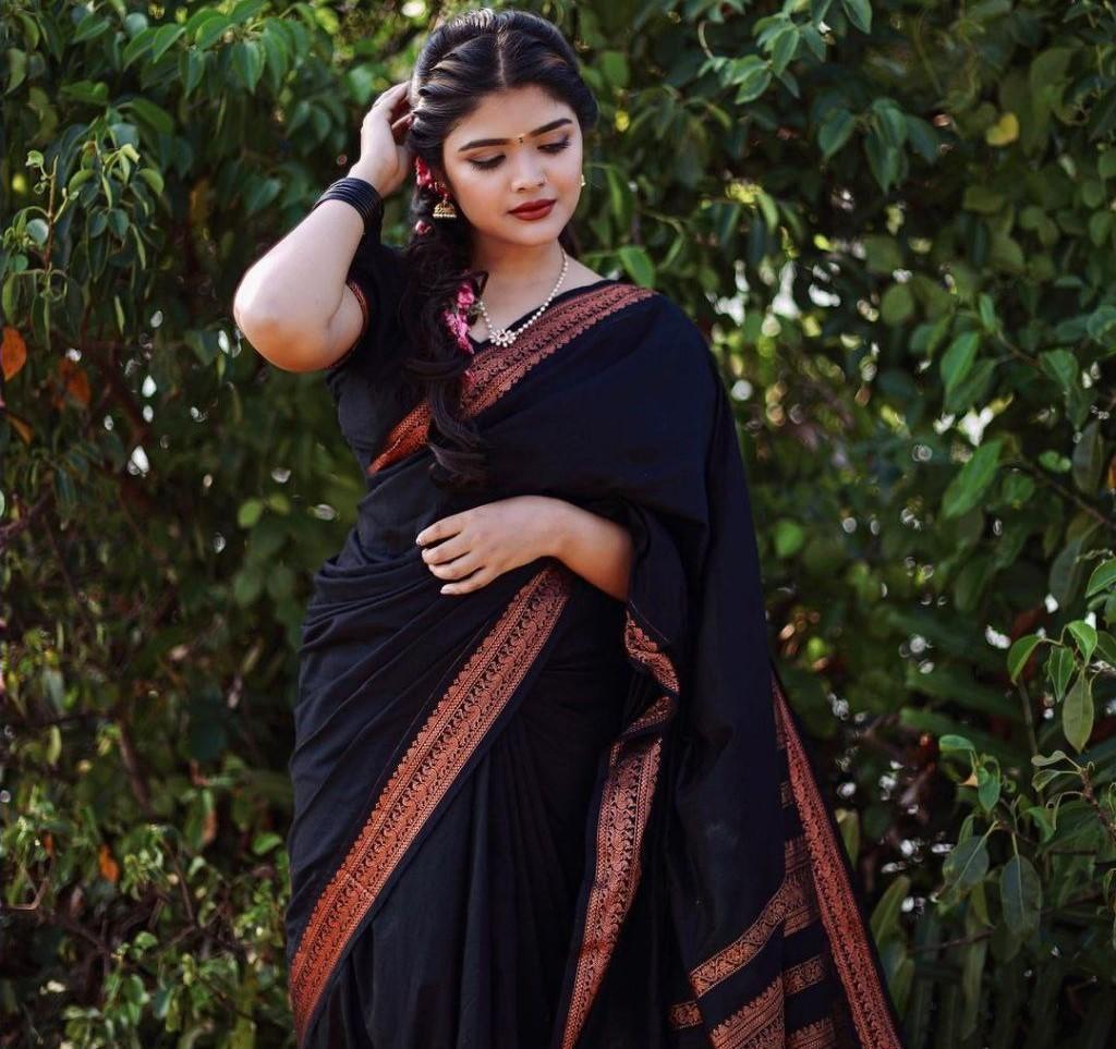 

сари, сари для женщин, индийское сари, индийская традиция, индийская ЭТНИЧЕСКАЯ ОДЕЖДА