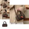 Retro American Style Canvas Shoulder Bag With Embroidery For Daily Use