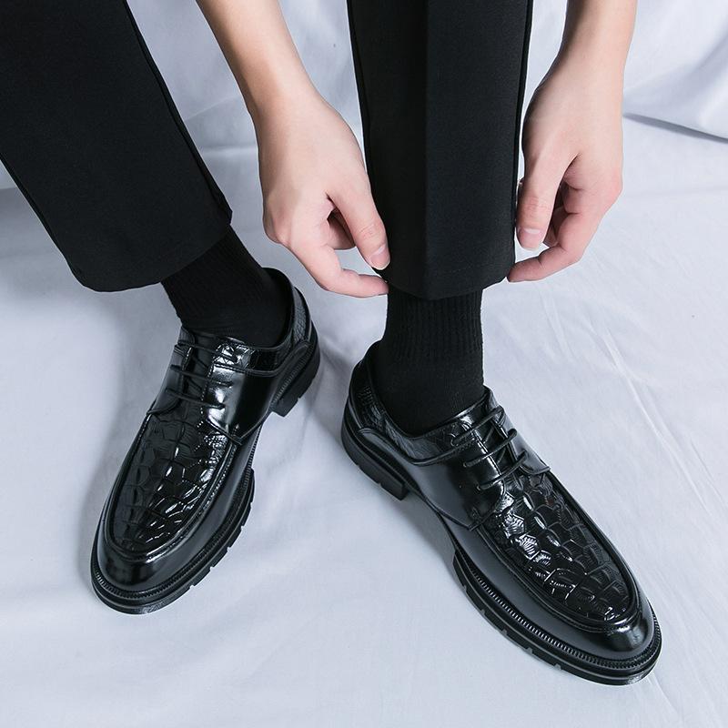 Large Size Crocodile Pattern Men's Low-top Lace-up Leather Shoes Four Seasons New Business Dress Groom Wedding Shoes
