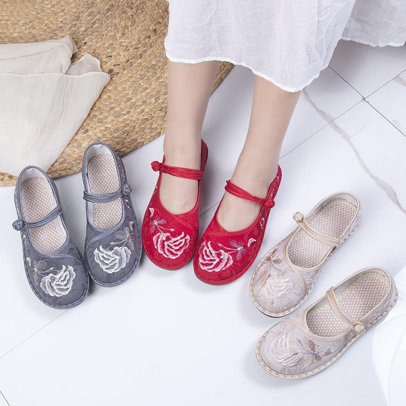 New spring cloth shoes women's fashion Hanfu flat-soled handmade embroidered shoes middle-aged mother soft-soled shoes