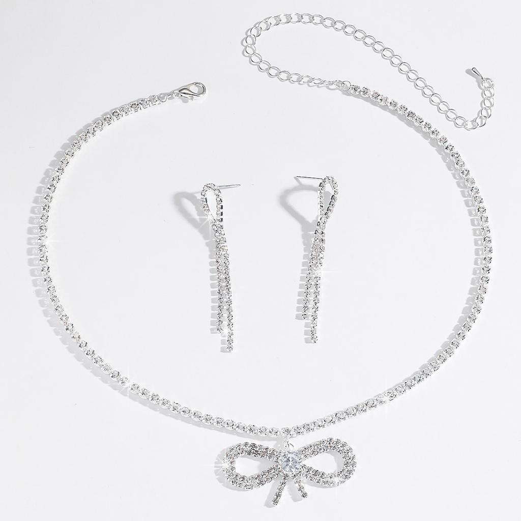 Retro Rhinestone Big Bow Necklace Earrings Set Exaggerated Temperament Simple Necklace