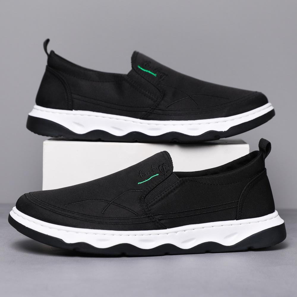

New old Beijing cloth shoes plain canvas shoes breathable and comfortable trendy with one pedal dad shoes lazy shoes 2025 39