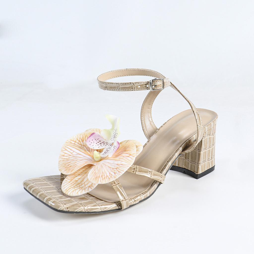 Women's square head stone pattern three-dimensional flower solid color thick heel sandals women's shoes elegant beige high heels