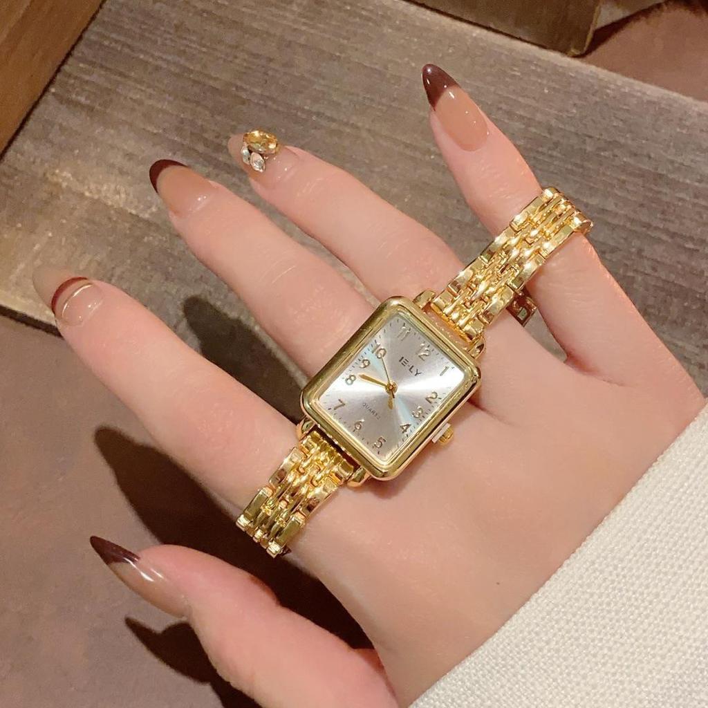Retro Gold Square Quartz Watch with Versatile Bracelet