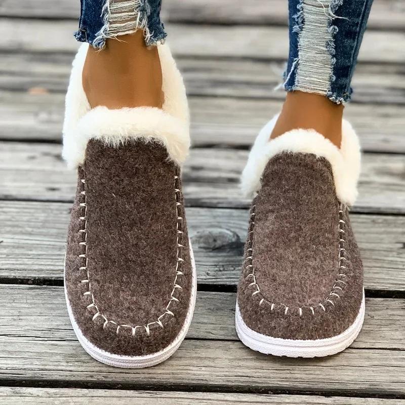 Fashion Ladies Shoes 2024 Hot Sale One Kick Women's Boots Winter Round Toe Plush Fleece for Warmth Solid Short Barrel Flat Snow Boots