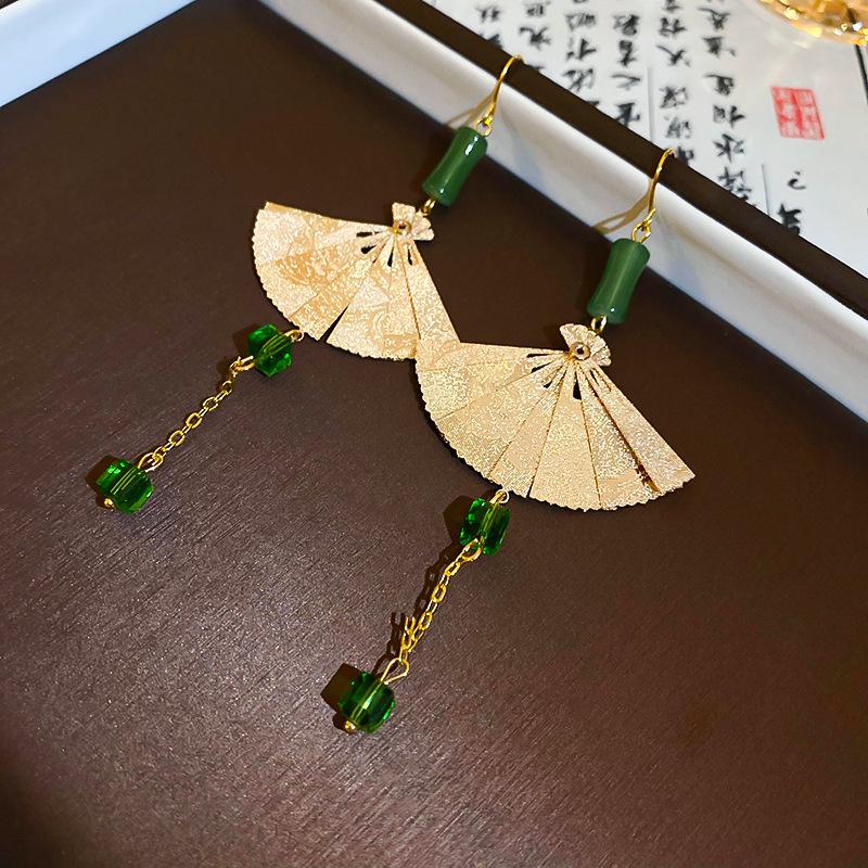 2024 Luxurious Black Chinese Fan Earrings: Elegant Cheongsam Accessories