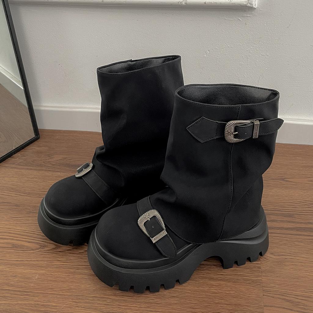 Schwarzer britischer Stil kleiner Mann dicksohlige erhöhende Martin Stiefel Damen 2025 neuer Herbst dünne Hosen kurze Stiefel