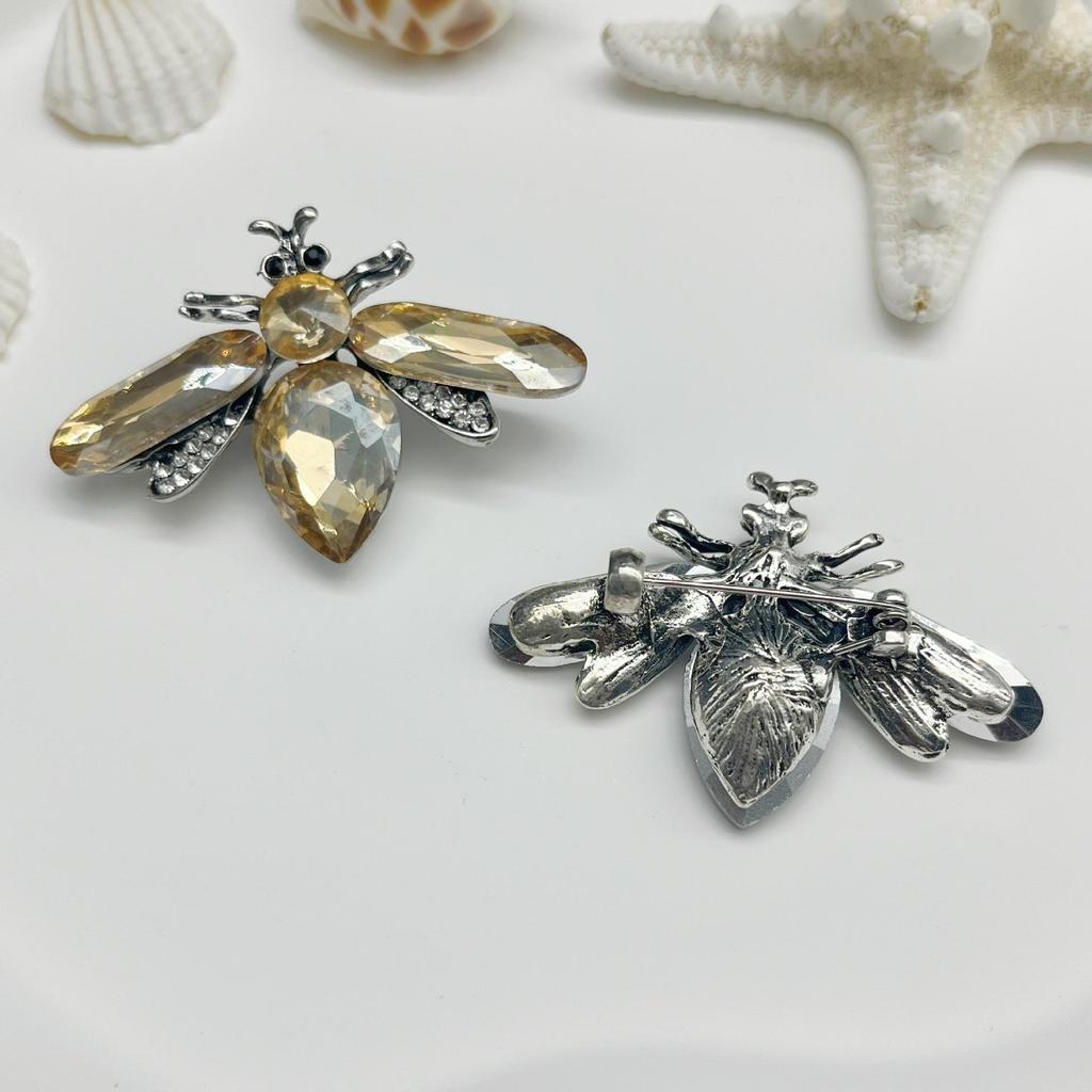 Elegante Strass-Bienenbrosche: Luxuriöse Kristall-Insektenbrosche für Damen - Einzigartiges Design im westlichen Schmuckstil