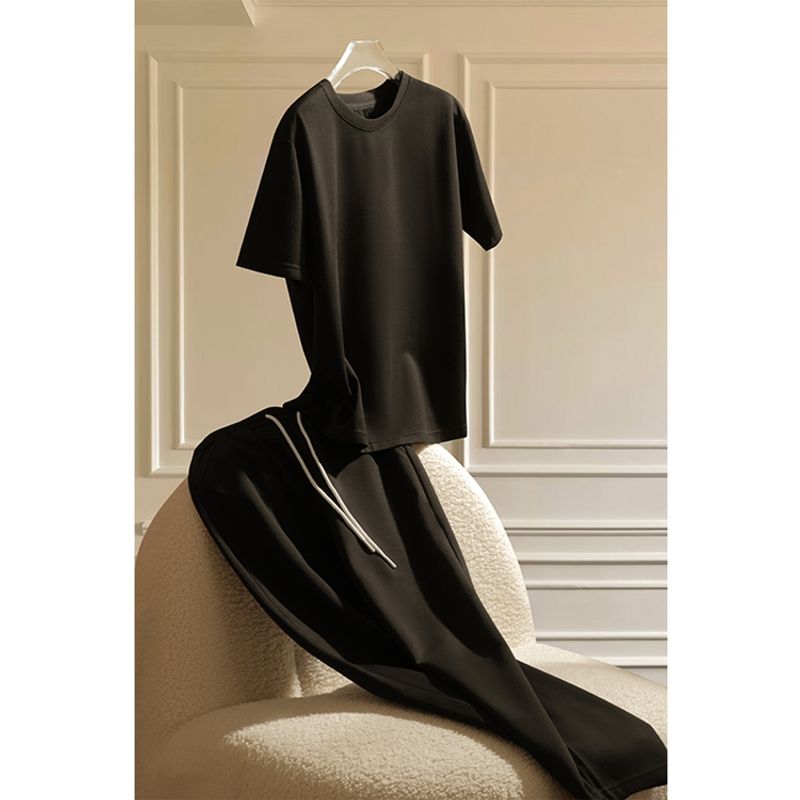 

Lazy Bi Preparation ~ Thin Soft Air Cotton Loose round Neck Short sleeve T-shirt + Trousers Set Women s Sports and Leisure Two-piece Set Black L (50.00 kg-62.50 kg