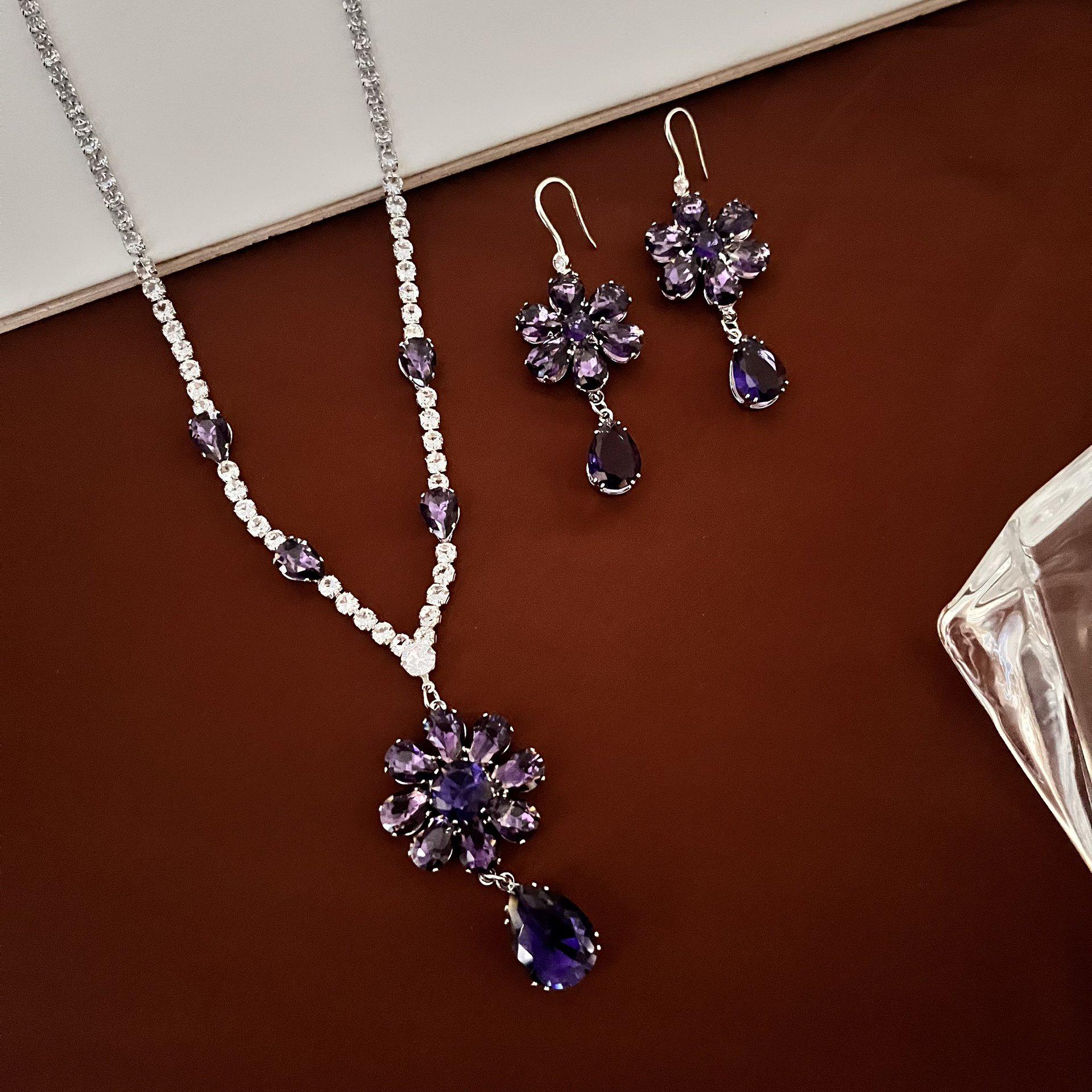 Women s Exquisite Zirconia Butterfly Flower Earrings Set - Lightweight Luxury Design
