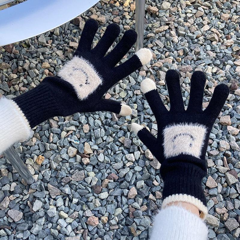 Korean Style Cute Smiling Face Knitted Wool Gloves for Women with Thick Fingers Solid Color Touch Screen Warm and Cold Proof Gloves