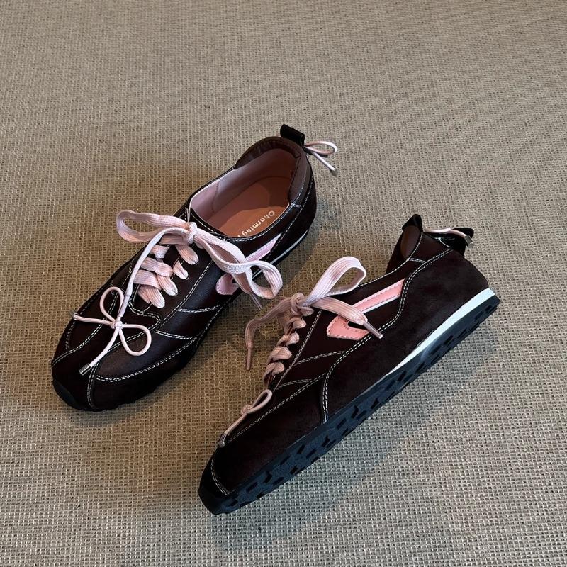 Französischer Retro-Stil Mode Runde Zehenpartie Deutsche Trainingsschuhe Damen-Sneaker Allround Innen erhöhend Einzelne Schuhe