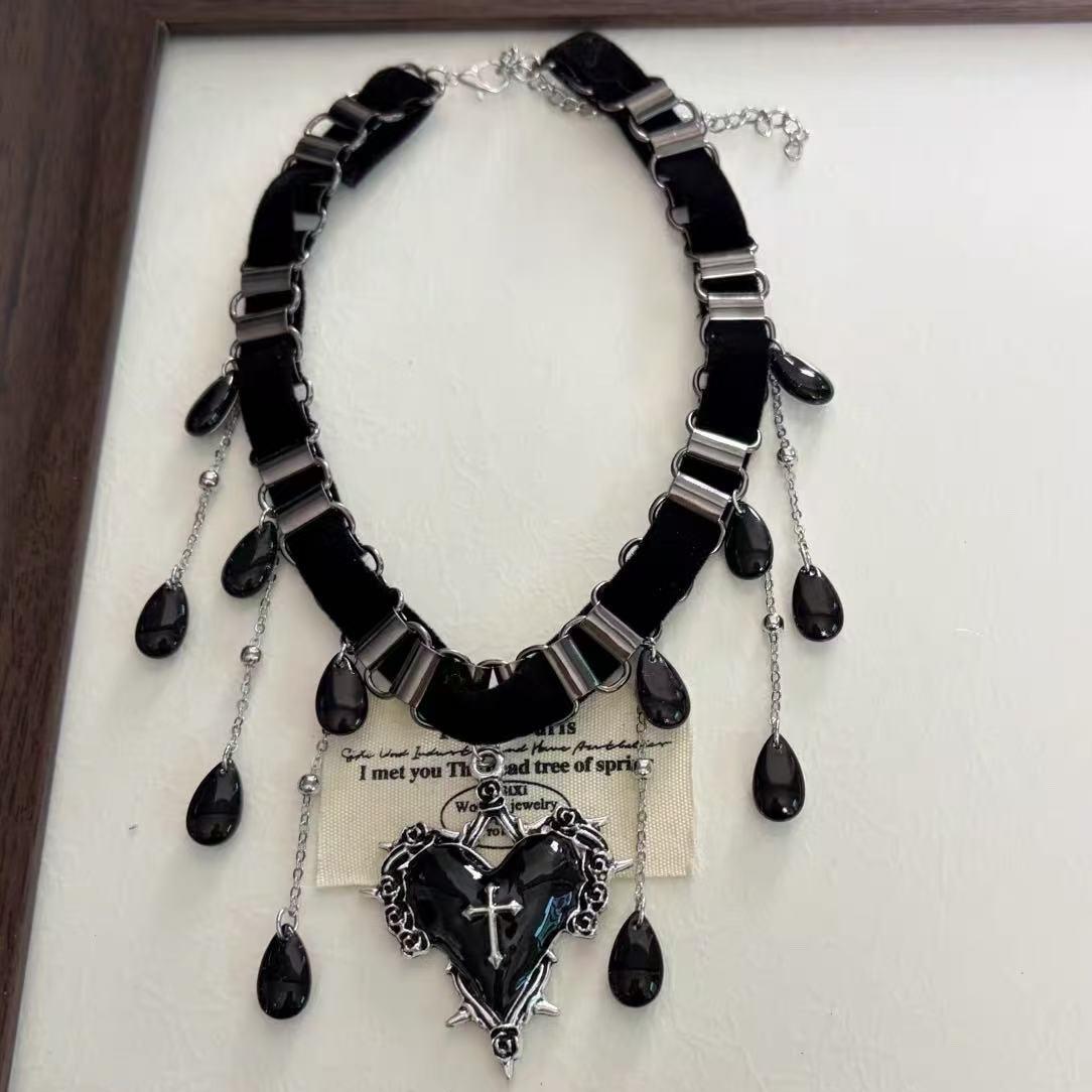

Gothic Punk Personality Black Cross Heart Shape Pendant Water Drop Tassel Choker Necklace for Women Subculture Designer Jewelry чёрный