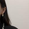 Leichter Luxus Schwerindustrie Diamantbesetzte Diamantförmige Spleiß-Steckohrringe Für Damen, Einzigartiges Designgefühl, Modische Eleganz, High-End