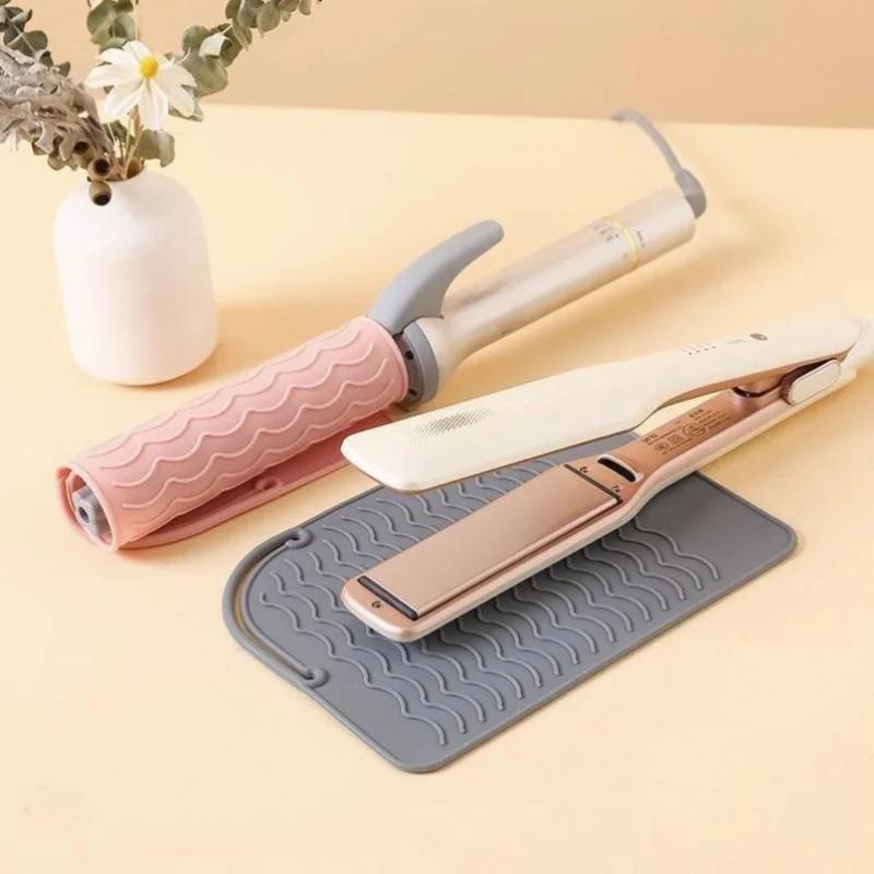 Curled Hair Stick Clip Insulation Pad, Straightener Perm Stick Silicone Insulation Pad Anti Slip Silicone Pad Meal Mat
