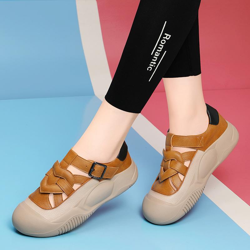 

Genuine Leather Sandals for Lady Soft Sole HotSeason BrandNew Styleable and Versatile AirFlow Thick Sole Elevated Exterior ActiveWear and DailyWear 40