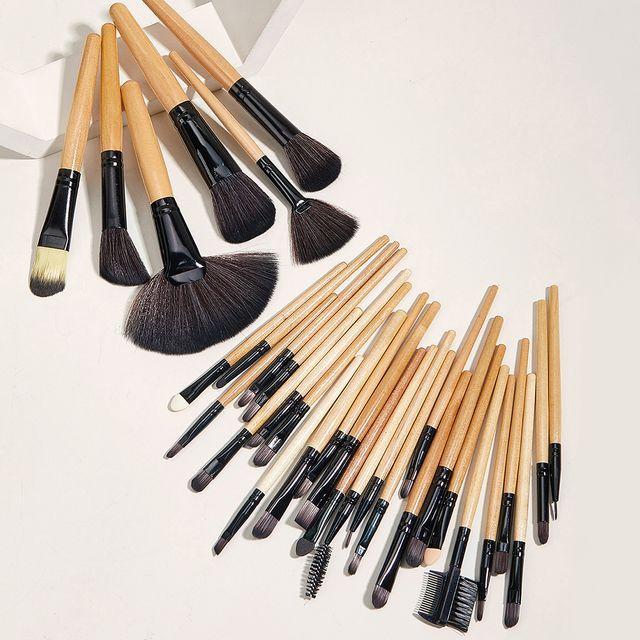Stroke of Beauty - Set of 32: Makeup Brush