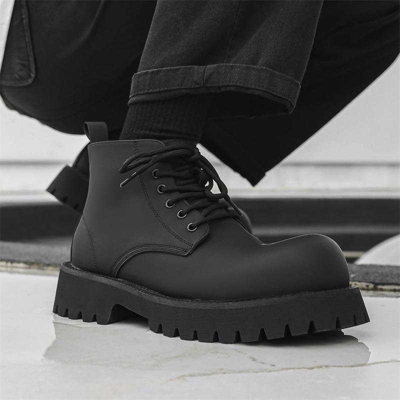

2024 Martin boots men s autumn and winter tube tooling Internet celebrity high street soft leather British yuppi men s boots 8230-J 38 чёрный