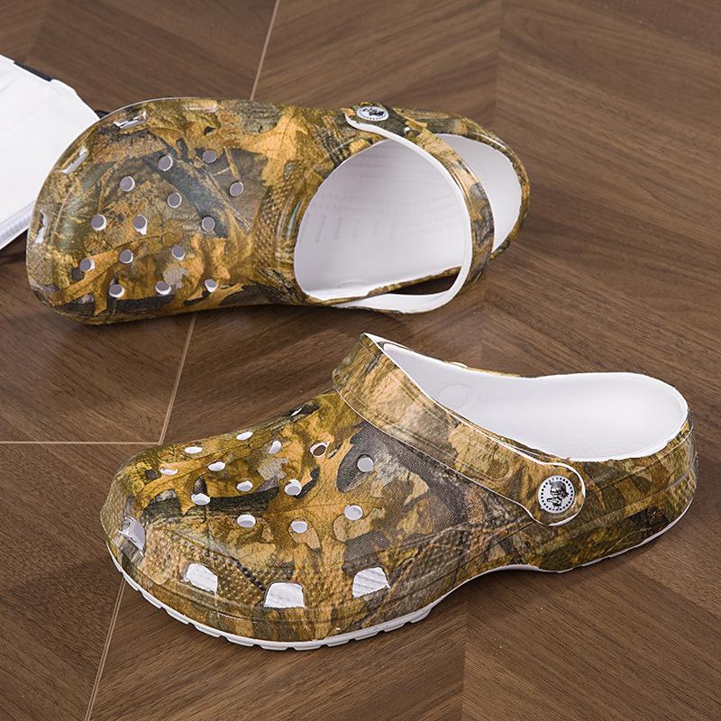 Customizable Unisex Breathable Garden Clogs - Trendy and Casual