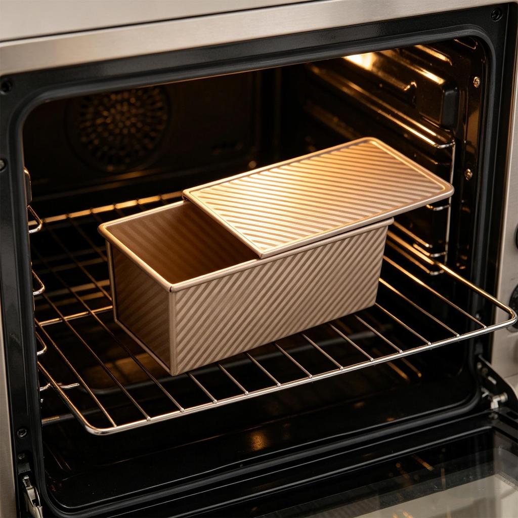 Bread Loaf Pan With Lid Non-Stick Corrugated Easy Release Carbon Steel Sandwich Bread Tins Loaf Baking Pan For Home Kitchen