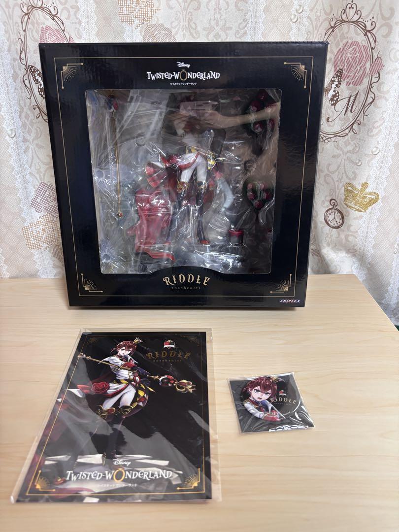 

[USED] 1/8 scale figure Twisted Wonderland Riddle Rosehearts