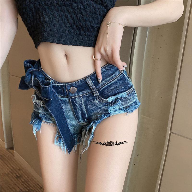 Small Fresh 32 Sets Tattoo Stickers Water Transfer Printing Disposable Simulation Sexy Tattoo