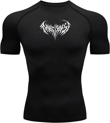Schwarzes Kompressionsshirt mit grafischem Metalldesign für Herren im Fitnessstudio, Fitnesstraining, Leistung, Sportbekleidung, Sportkleidung