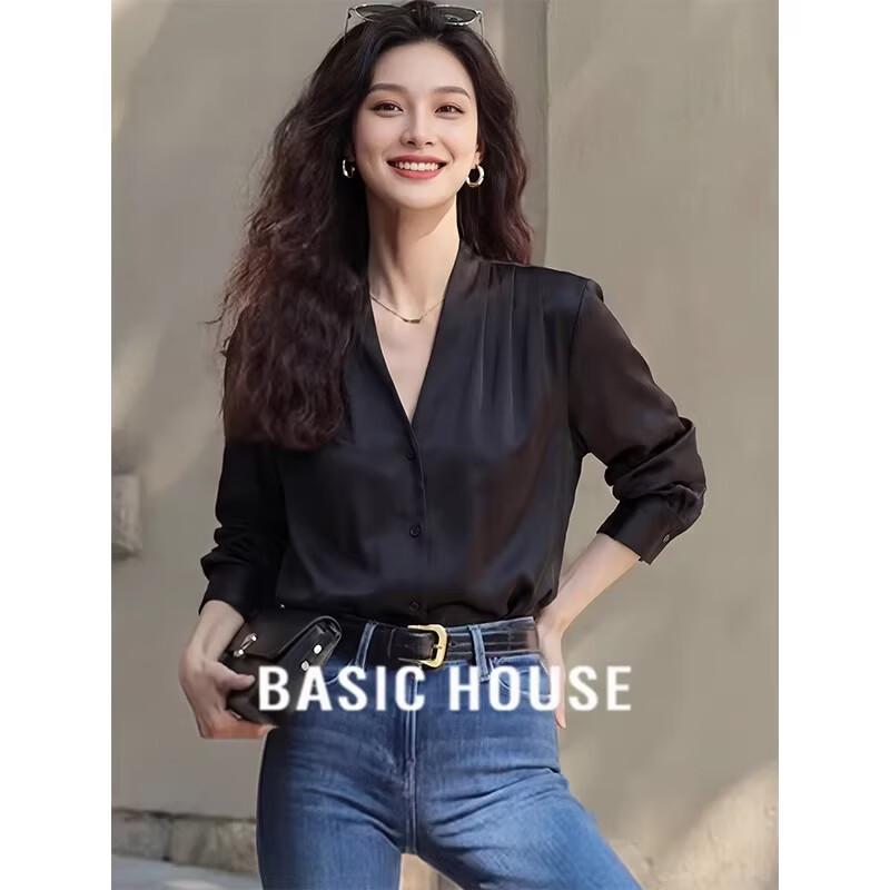 Basic House Women s V-Neck Long-Sleeve Shirt M