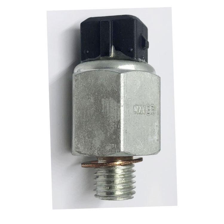 Engine Oil Pressure Switch for BMW E31 E32 E38 E39 (Part No. 12611715504)