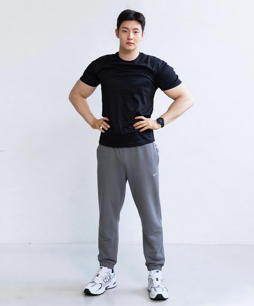 HECKCOOLNAM Mesh Cooling Muscle Fit Short Sleeve Running T-Shirt That Makes Shoulders Look Wider