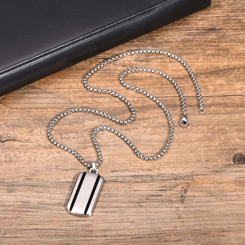 Vnox Męskie naszyjniki ze stali nierdzewnej z nieśmiertelnikiem, zawieszka z nieśmiertelnikiem z dwoma rowkowanymi paskami, z łańcuszkiem pudełkowym, prezent dla niego